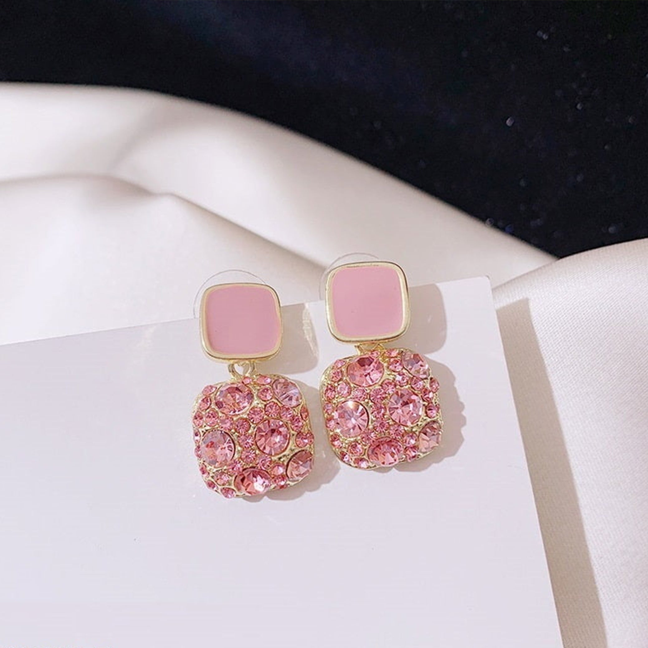 01-Traditional Teardrop Ear Earrings Pair PINK