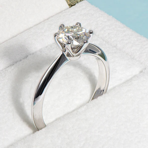 Classic 925 Sterling Silver Moissanite Ring Att- 01